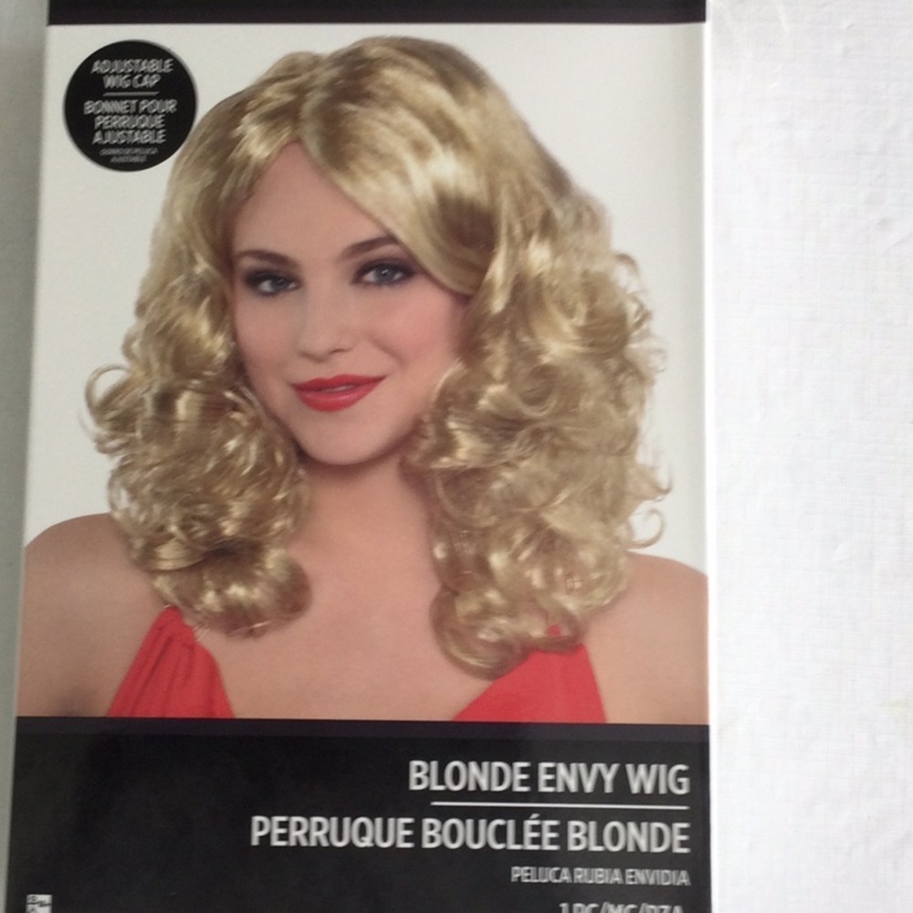Amscan Golden Blonde Curly Wig. *